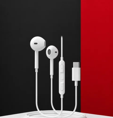 Auriculares blancos con cable y conector USB-C, SANDA SD-3077.