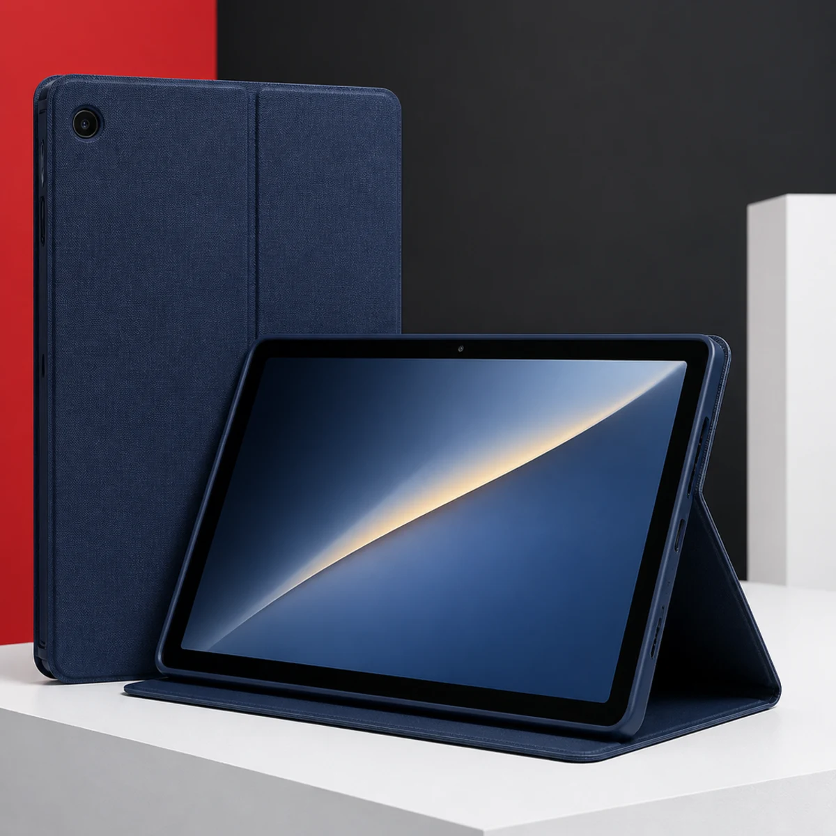 Funda tipo libro azul para tablet, abierta haciendo de soporte.